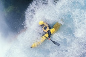 爱游戏官网入口 -塔图姆连续十五场比赛得分超过爆冷，日本队不断突破！上演精彩一战